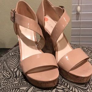 Nine West natural wedge heels
